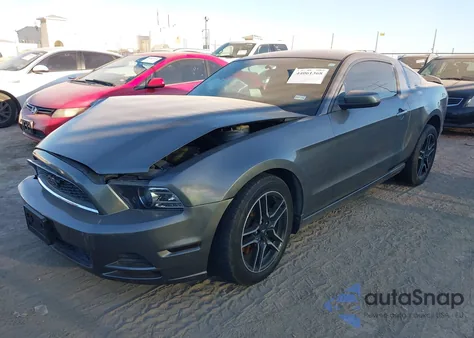 2014 Ford Mustang V6 from USA, damaged, VIN 1ZVBP8AM9E5284238